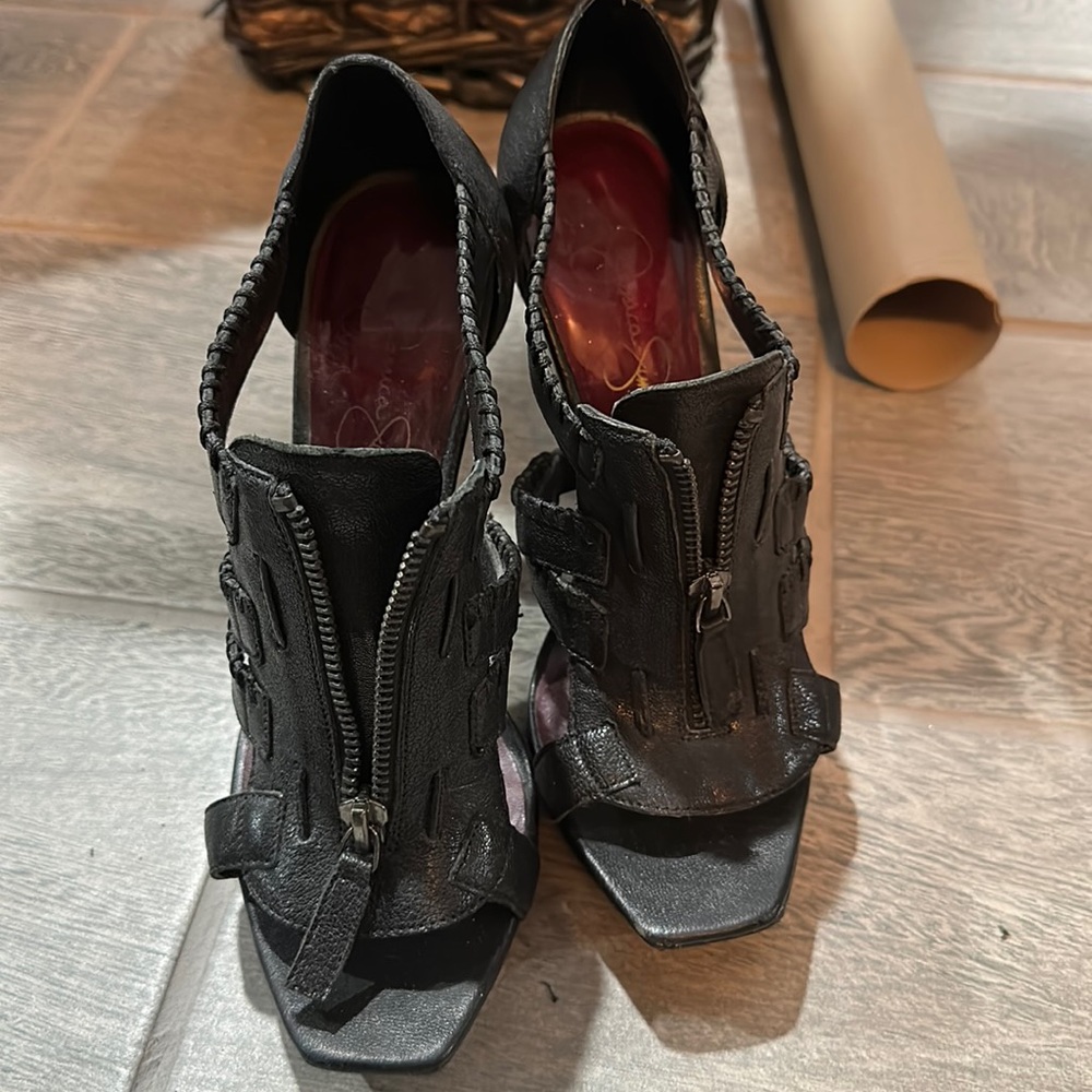 Jessica Simpson heels